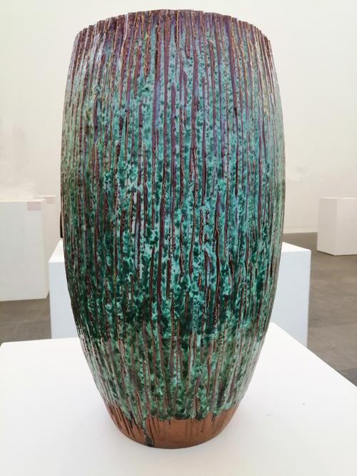 破茧之匠,天工之美:清华美院"薪技艺"工艺美术展