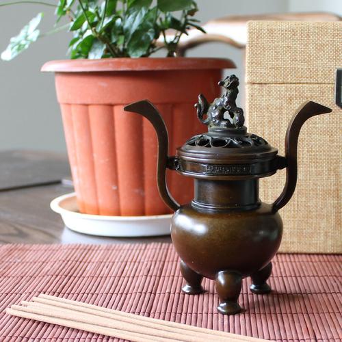 工艺美术大师陈巧生作品 精炼铜朝冠耳熏炉
